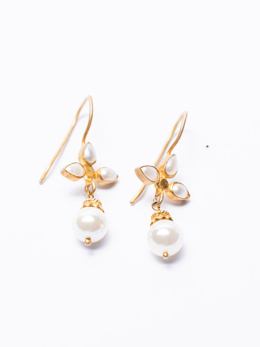 Elara Pearl Drop Earrings