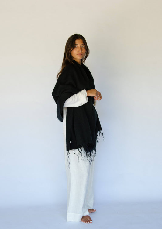 Poncho // Jett Black