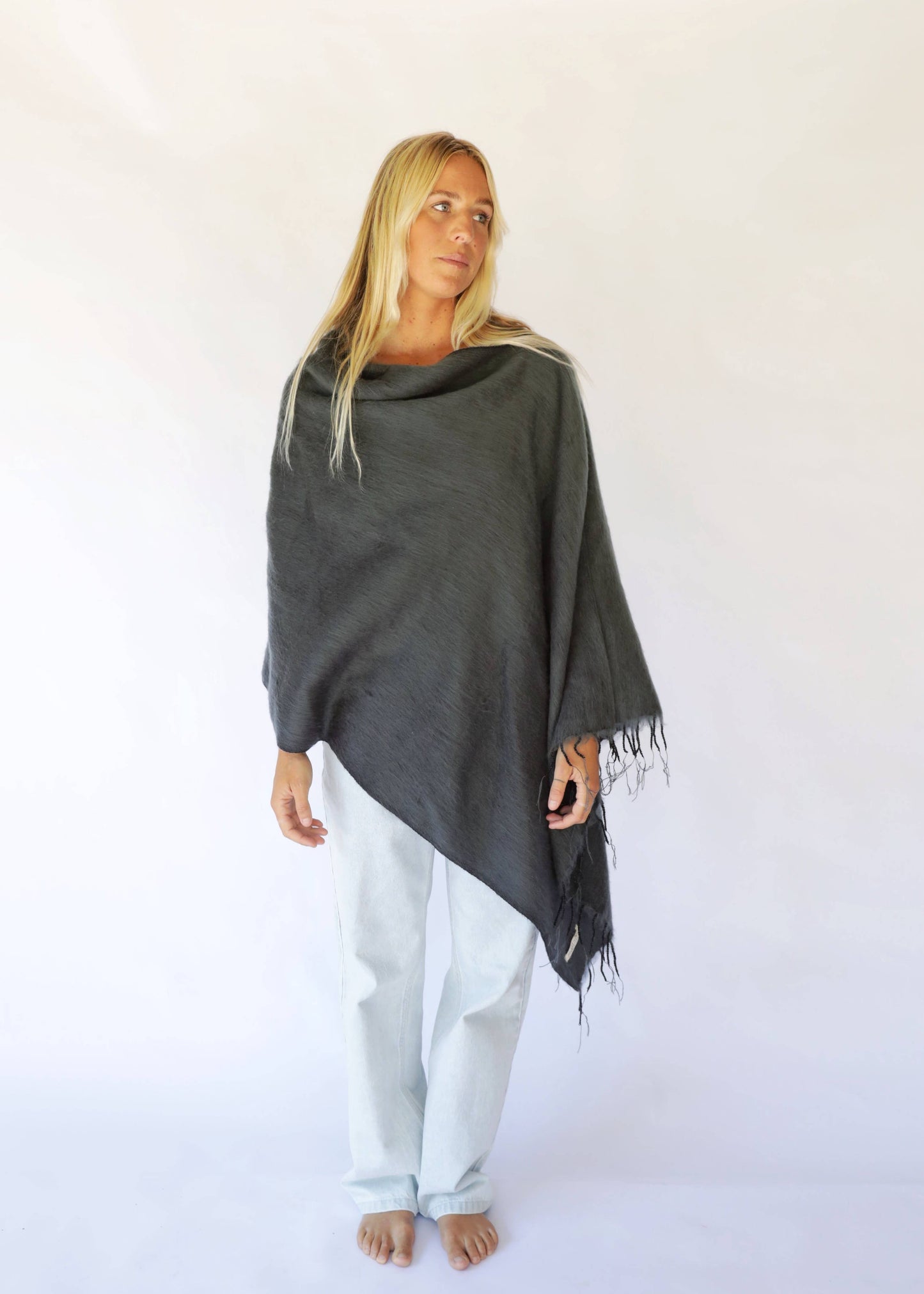 Poncho // Charcoal