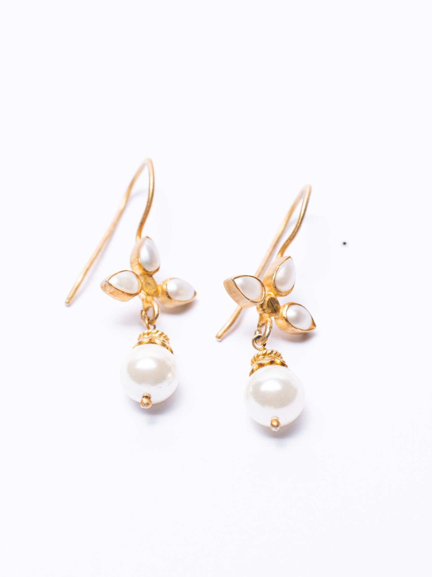 Elara Pearl Drop Earrings