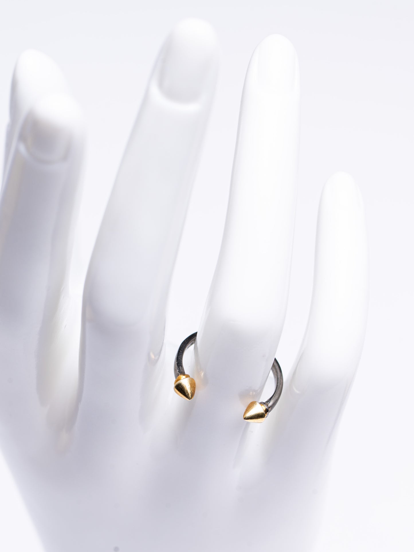 Nova Spike Ring