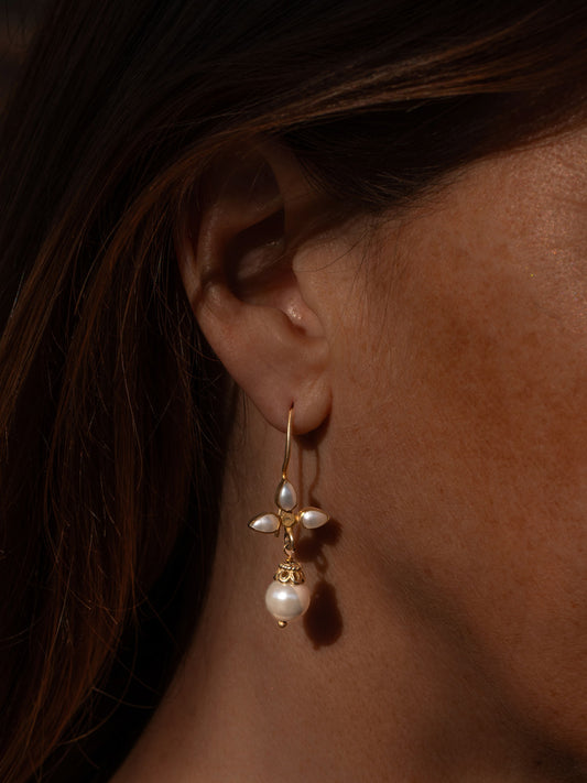 Elara Pearl Drop Earrings