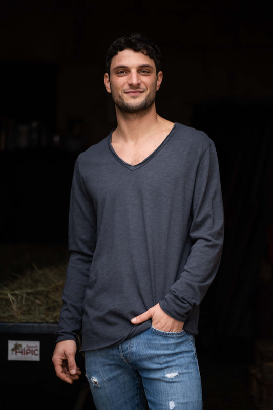 Antra V-Neck Longsleeve Men by Mara