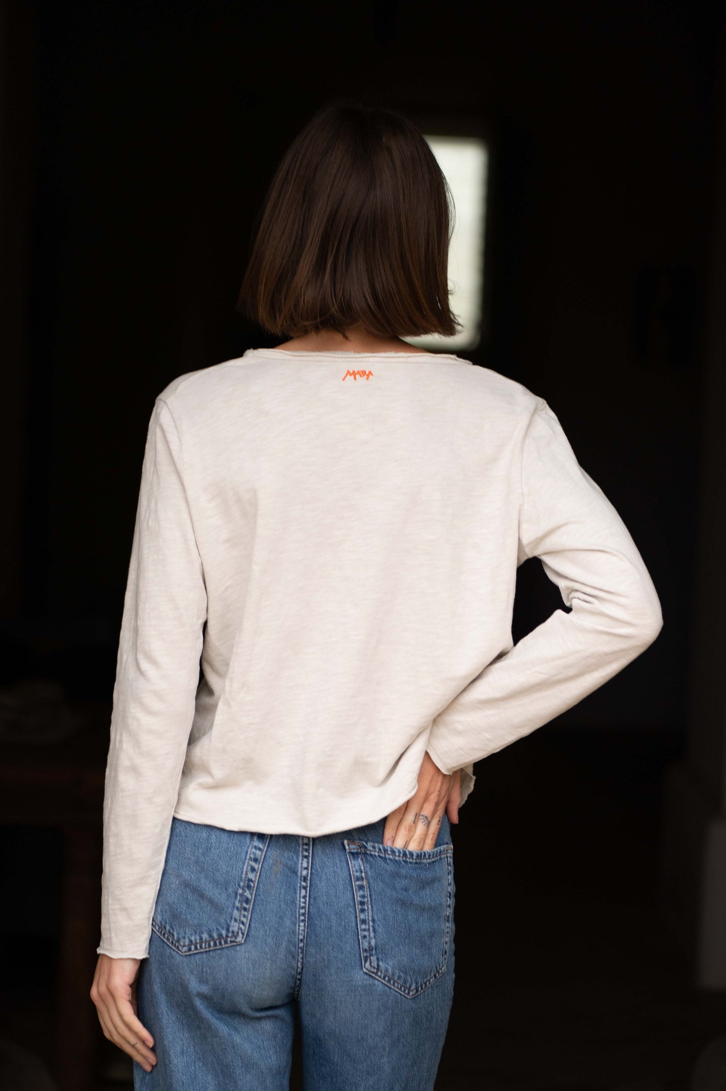 Sand V-Neck Longsleeve Top by Mara