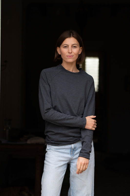 Antra Round Neck Longsleeve by Mara