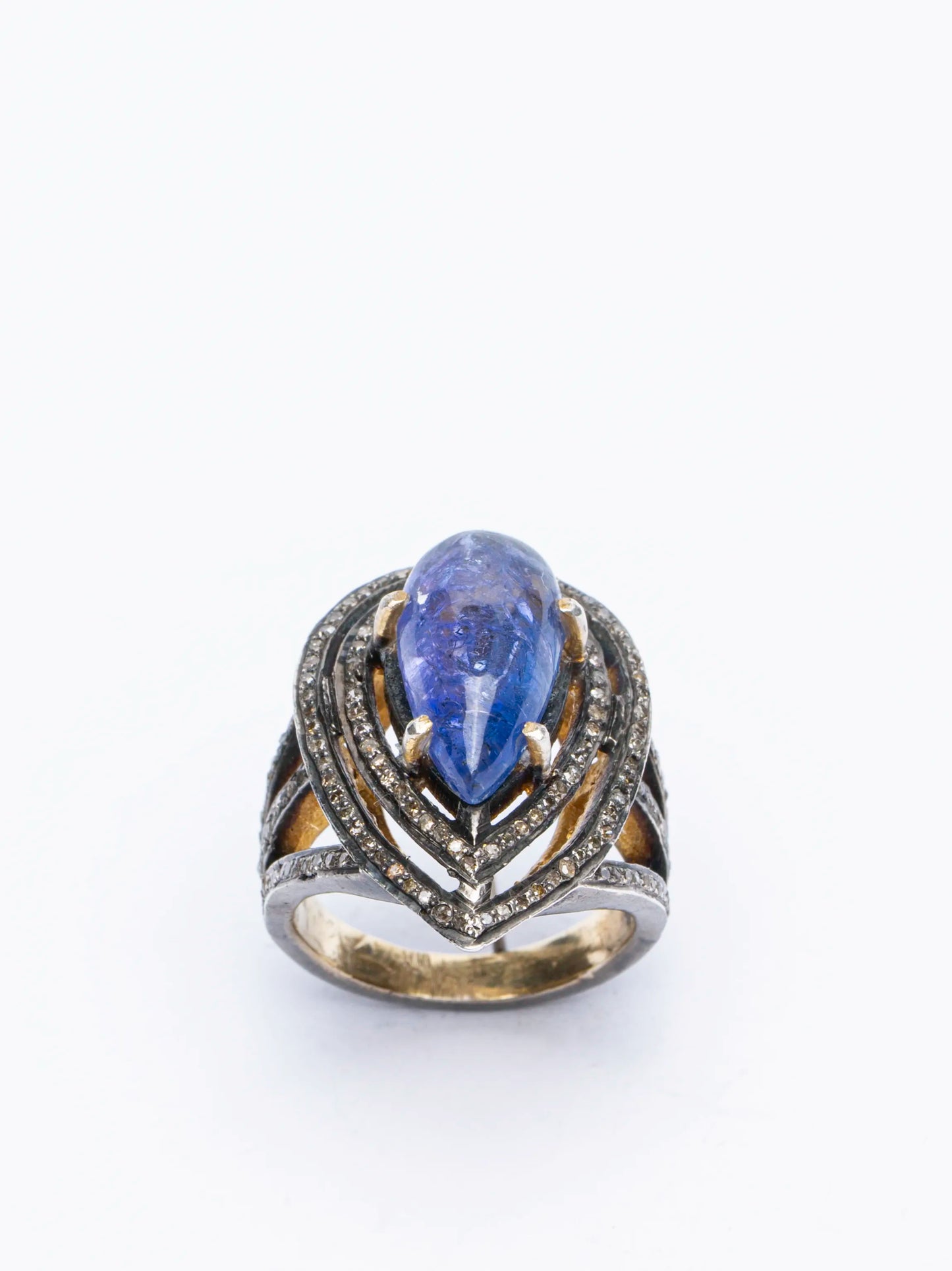 The Shahi Tanzanite Ring