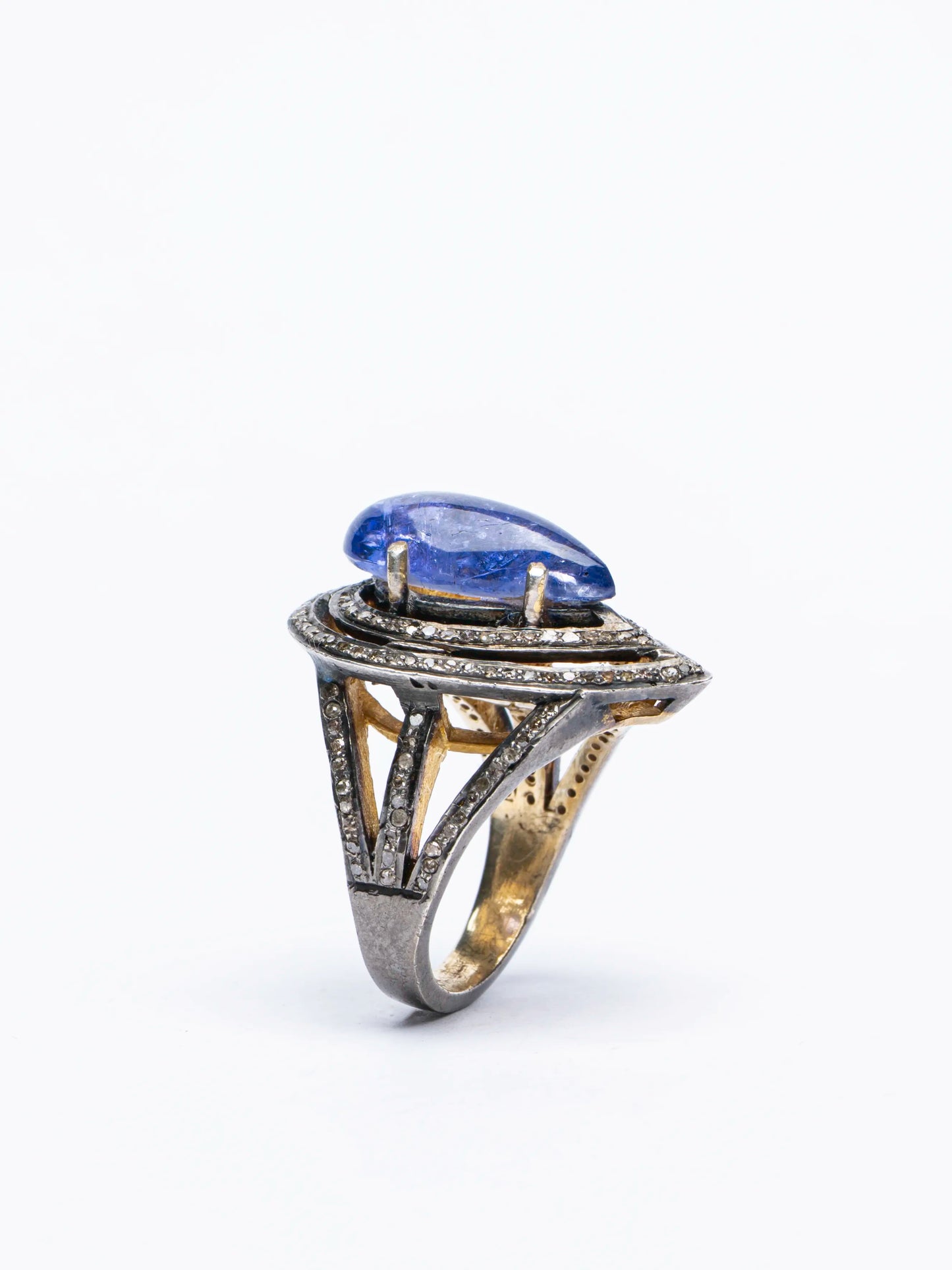 The Shahi Tanzanite Ring