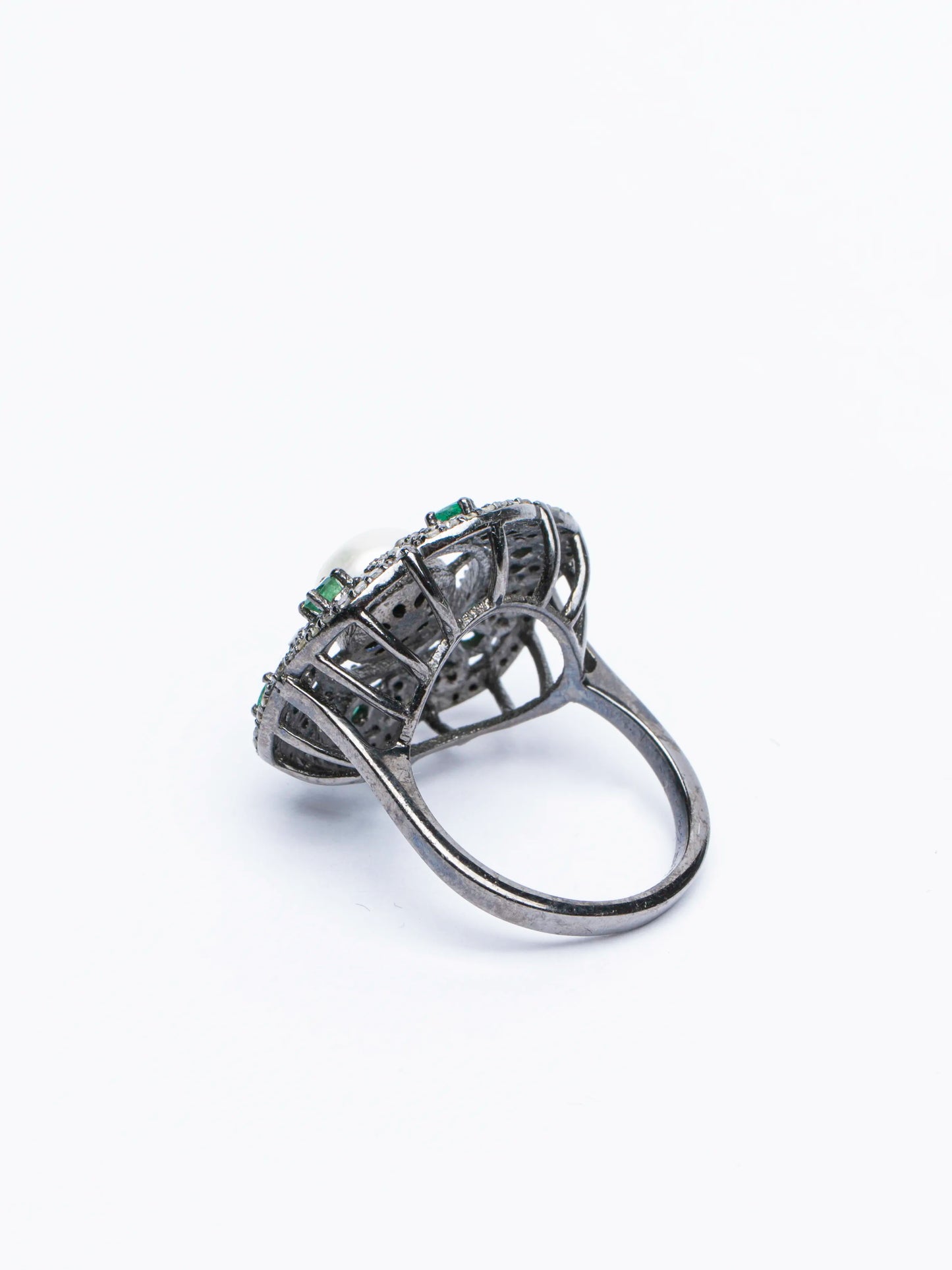 The Pearl Royale Halo Ring